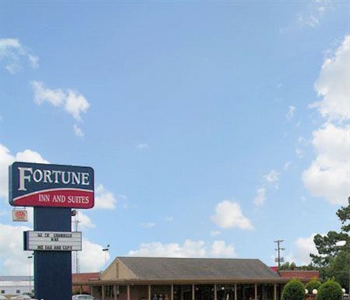Fortune Inn & Suites Ньюпорт Экстерьер фото